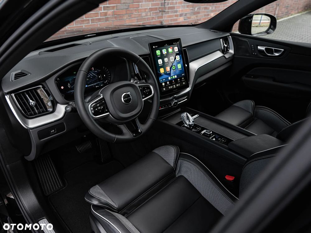 Volvo XC 60 B5 B AWD Plus Dark - 23