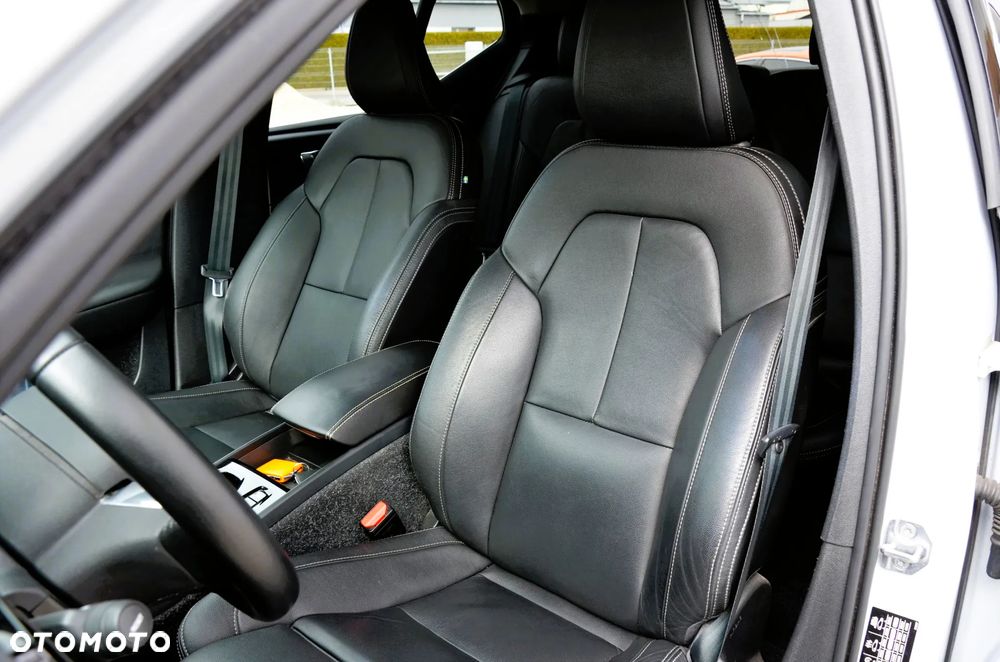 Volvo XC 40 T4 Recharge DKG Inscription - 11