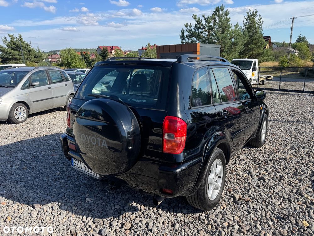 Toyota RAV4 2.0 D-4D 4x4 - 2