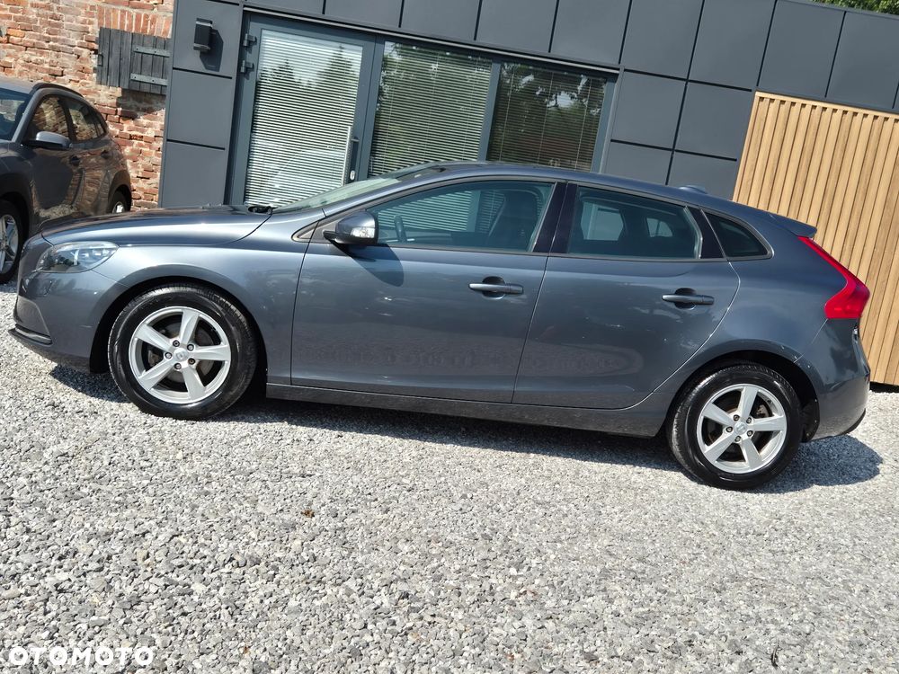 Volvo V40 D2 Momentum - 6