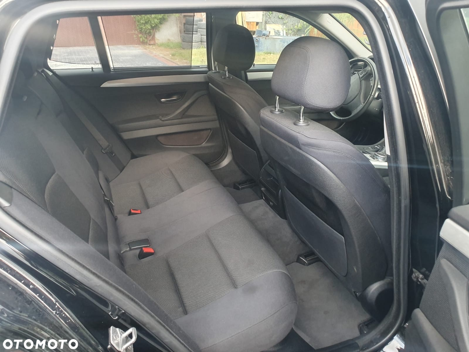 BMW Seria 5 518d - 15