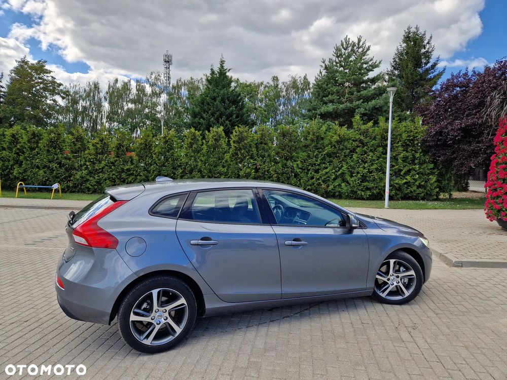 Volvo V40 D2 Geartronic Momentum - 6