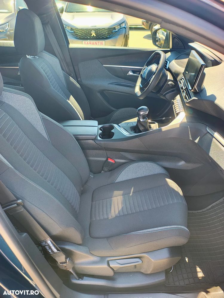 Peugeot 3008 PureTech 130 Stop & Start GPF Active Business-Paket - 6