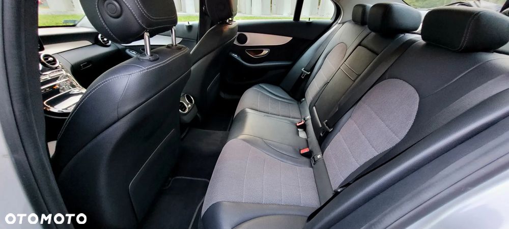 Mercedes-Benz Klasa C 200 d 9G-TRONIC - 14