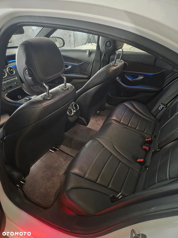 Mercedes-Benz Klasa C 220 d 4Matic 7G-TRONIC Exclusive - 7