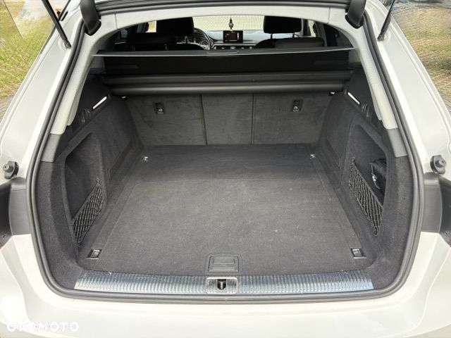 Audi A4 Avant 35 TFSI mHEV Advanced S tronic - 12