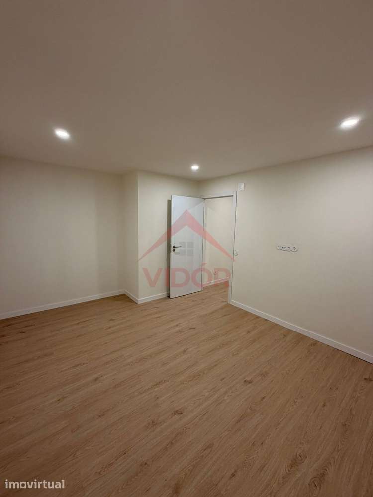 Apartamento T1 Remodelado | Abadias | 54m² | Figueira da Foz - Grande imagem: 2/10