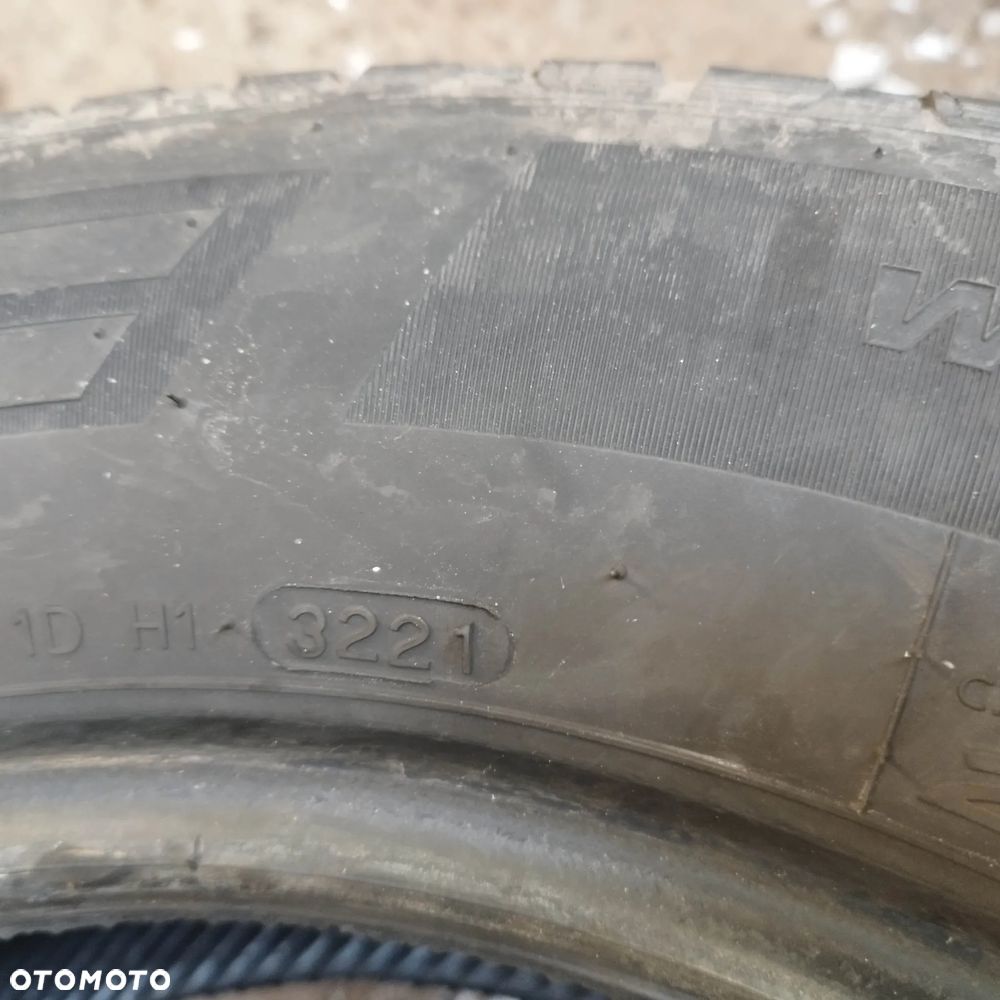 225/65/16 c hankook winter icept lv - 3