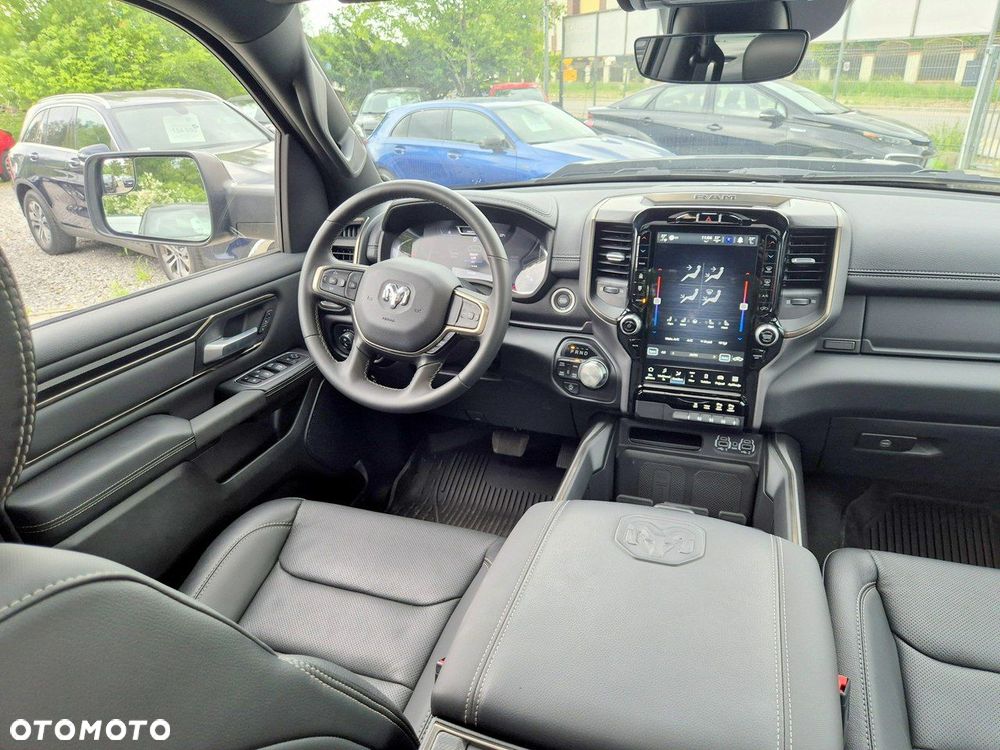 RAM 1500 Crew Cab Sport - 19