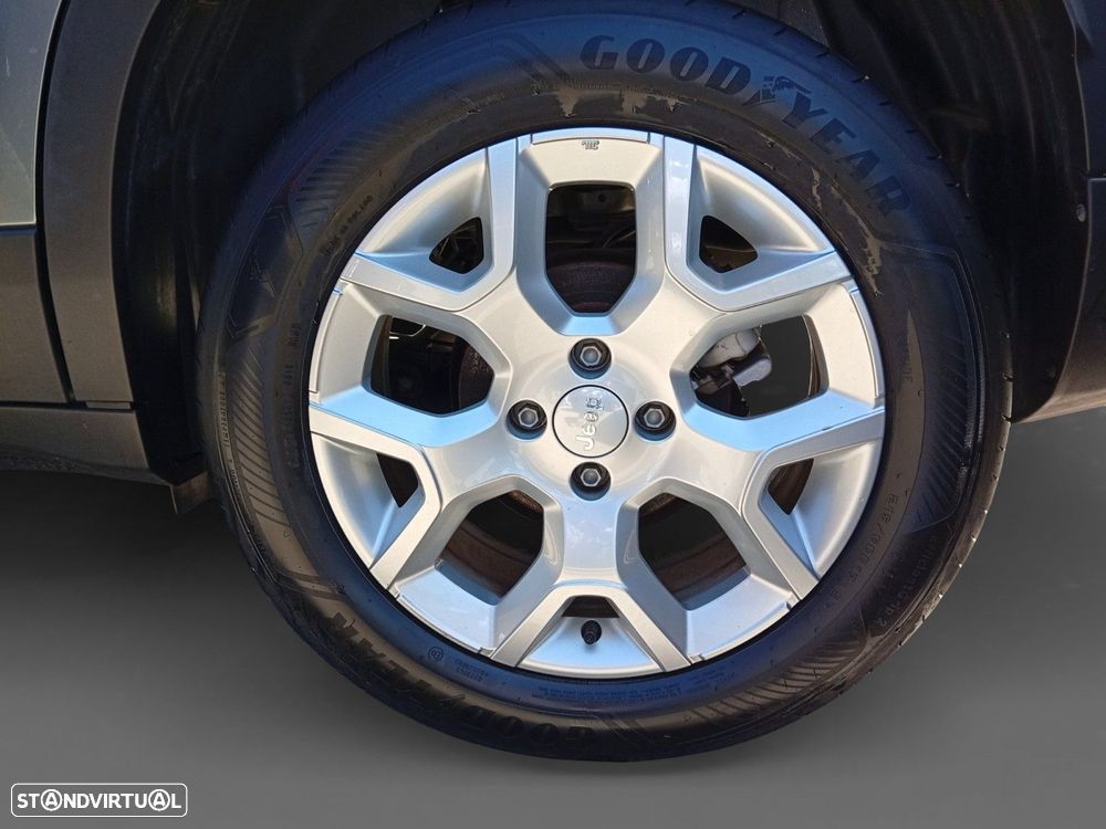 Jeep Avenger 1.2 GSE T3 Altitude — fotografia 14