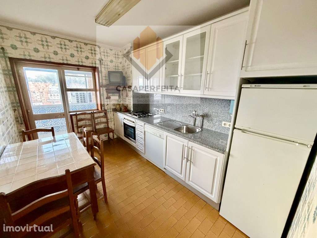 Apartamento T2+1 de 2 Frentes com Varandas - Estação de Metro de Sa... - Grande imagem: 5/25