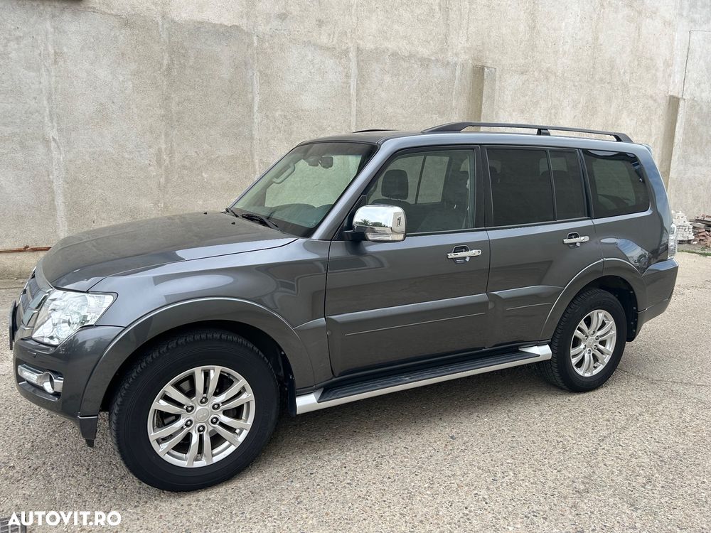 Mitsubishi Pajero 3.2 DI-D Instyle - 14