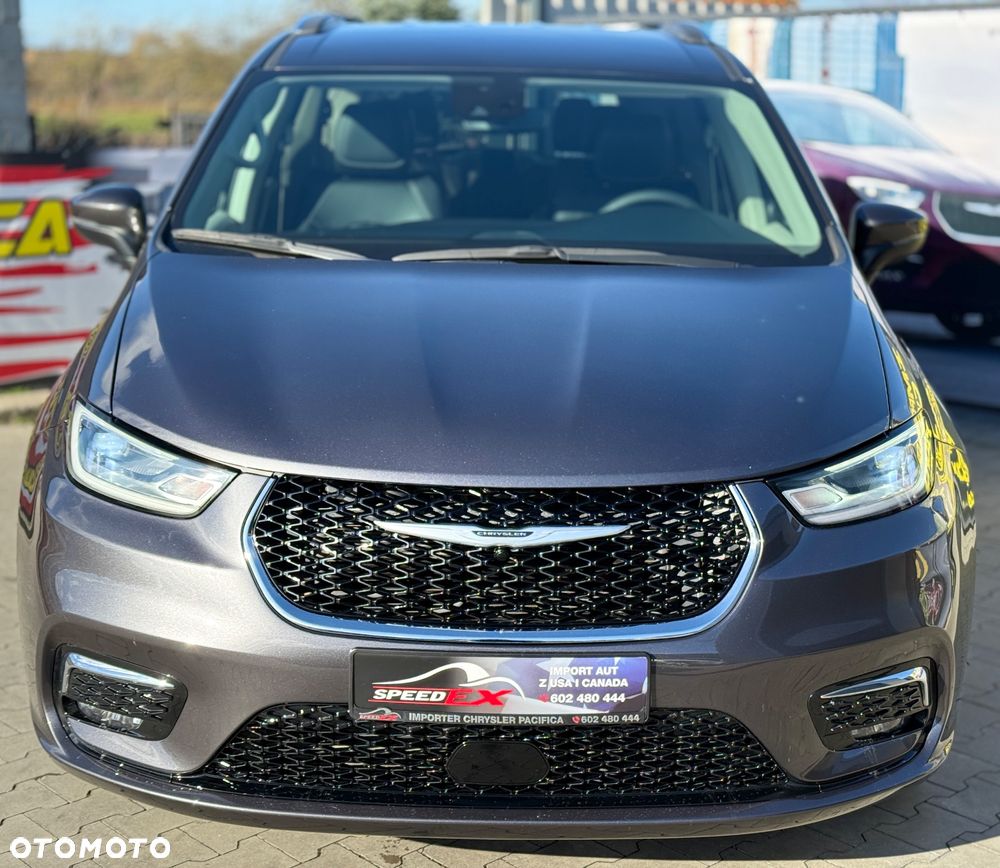 Chrysler Pacifica - 6