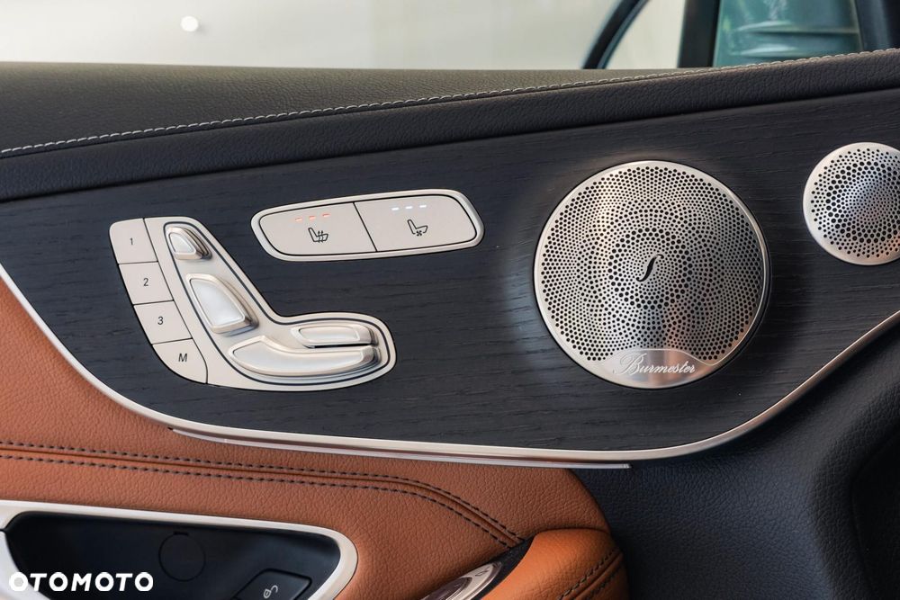 Mercedes-Benz Klasa C 300 4MATIC 9G-TRONIC - 30