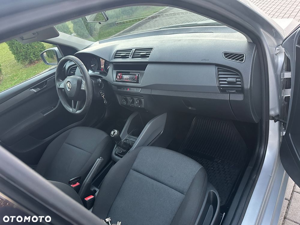 Skoda Fabia - 8