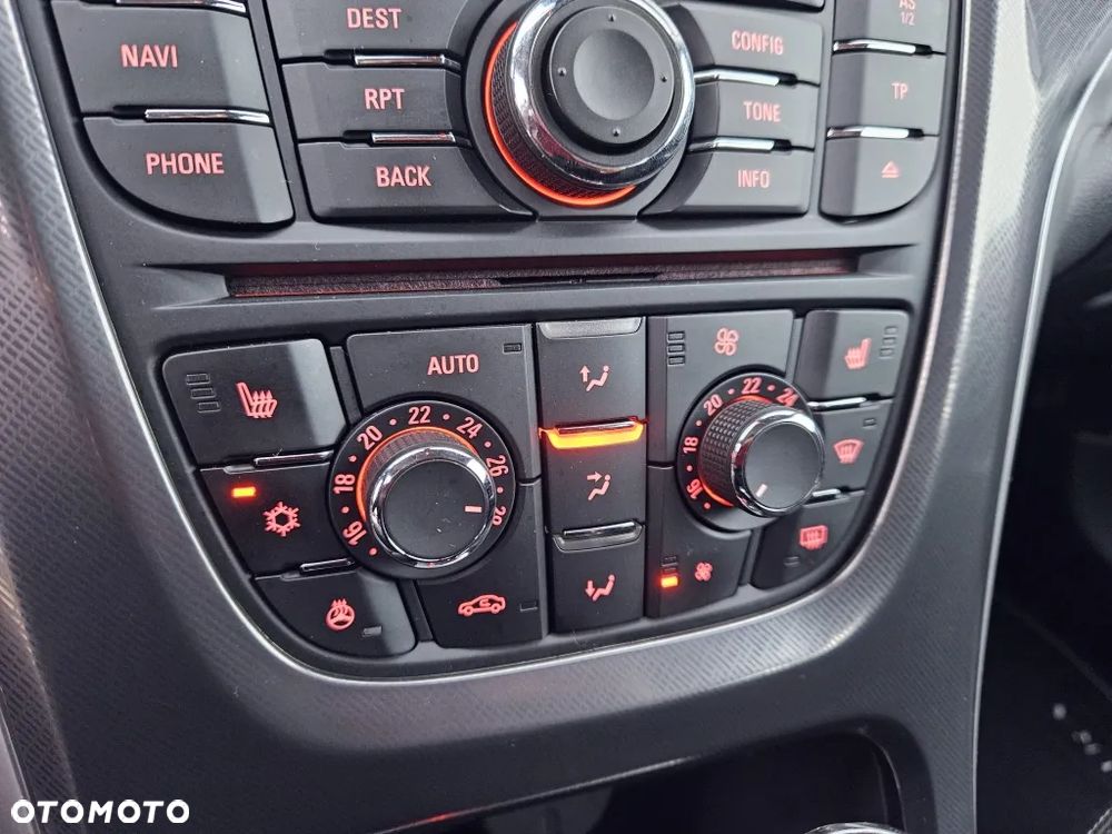 Opel Astra 2.0 CDTI DPF Automatik Cosmo - 13