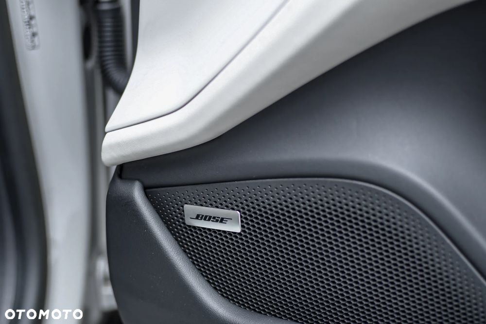 Porsche Taycan 4S Performance Plus - 22