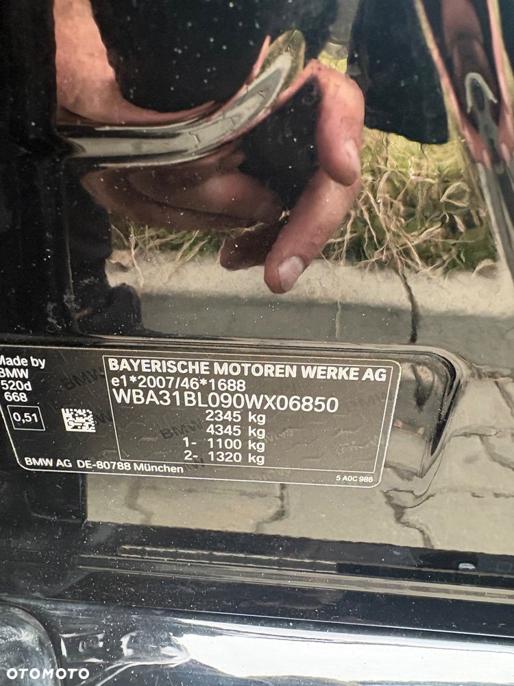 BMW Seria 5 520d - 10