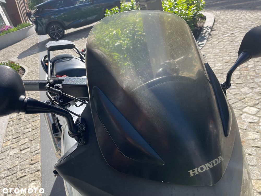 Honda CBF - 20