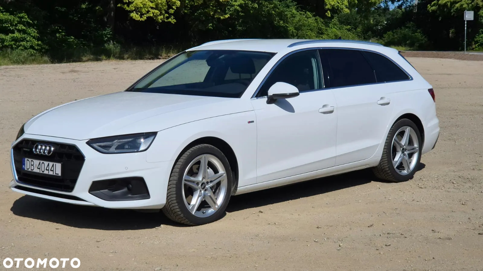 Audi A4 Avant 40 TDI quattro S tronic S line - 14