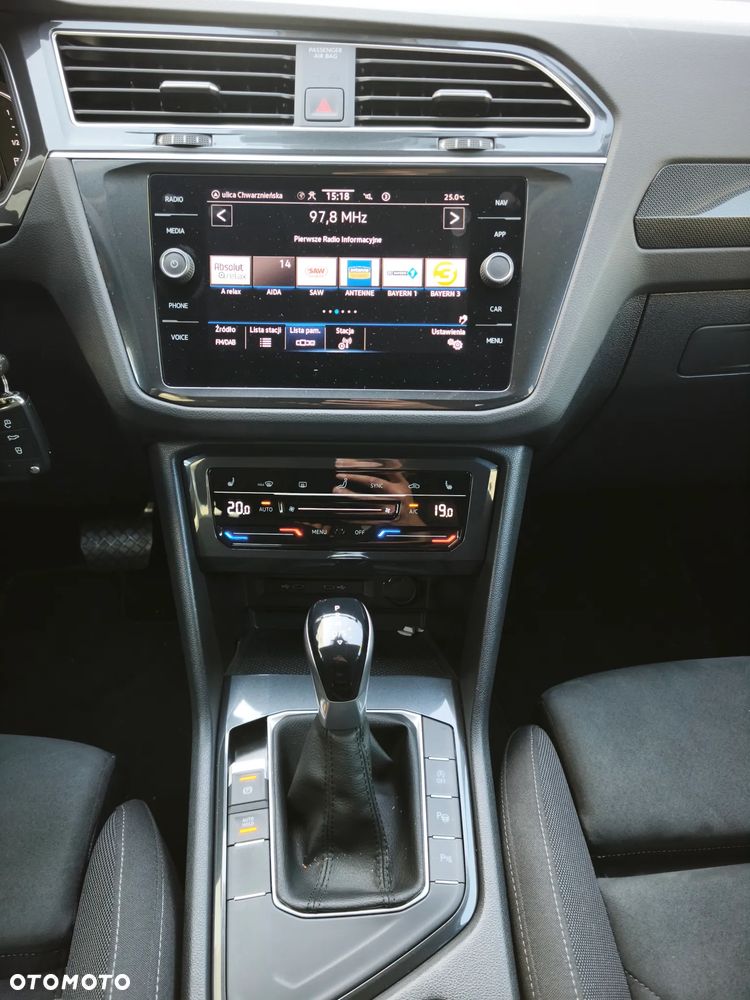 Volkswagen Tiguan - 9