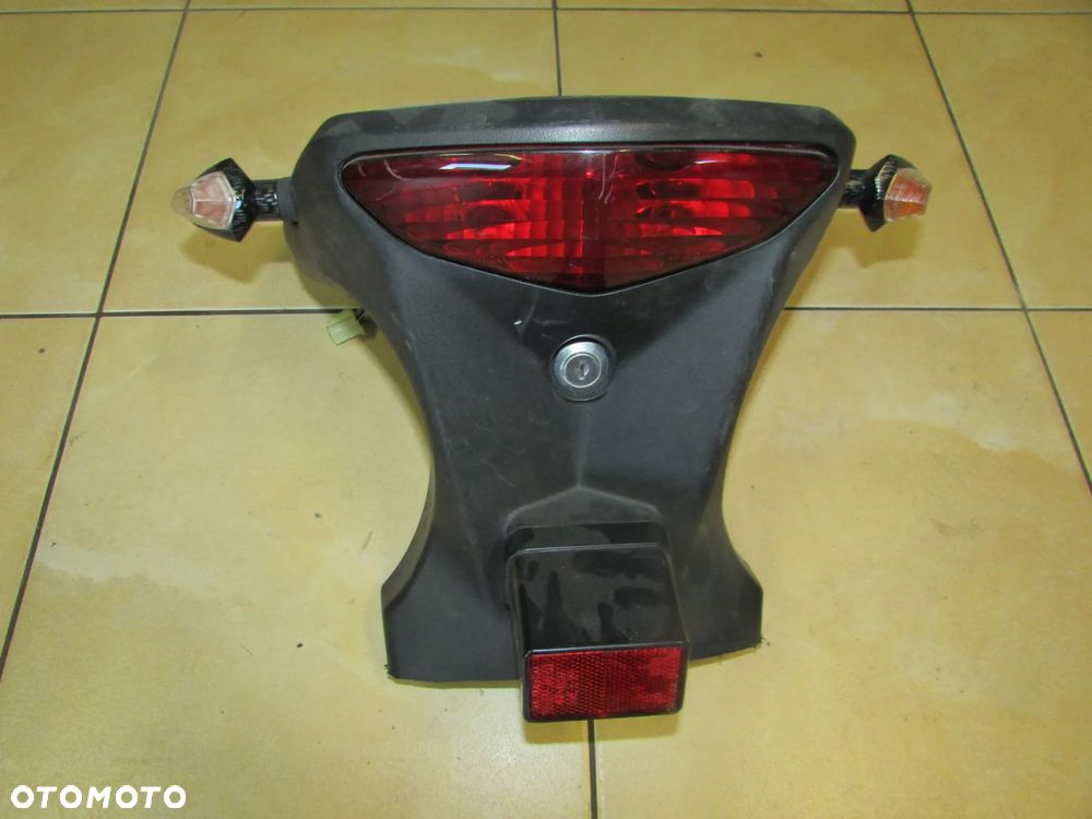 Suzuki DL1000 V-Strom 02-08 błotnik lampa tył - 1