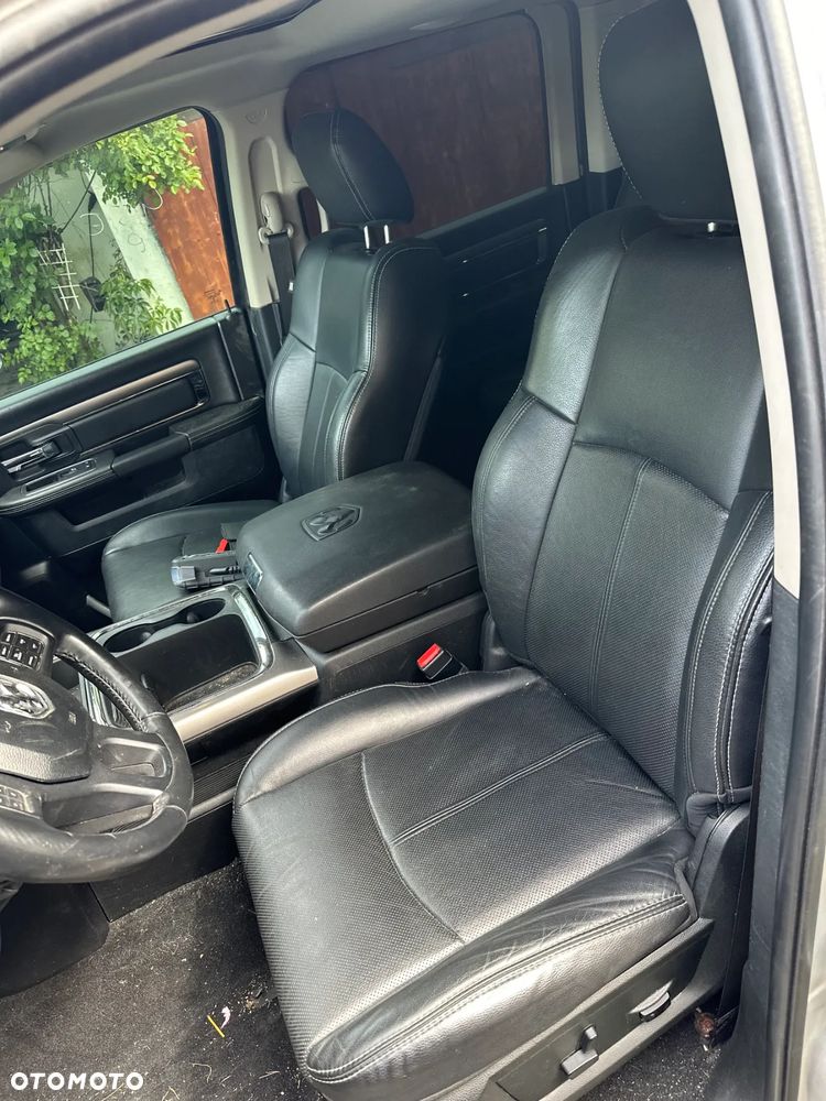 Dodge RAM 1500 5.7 4x4 - 10