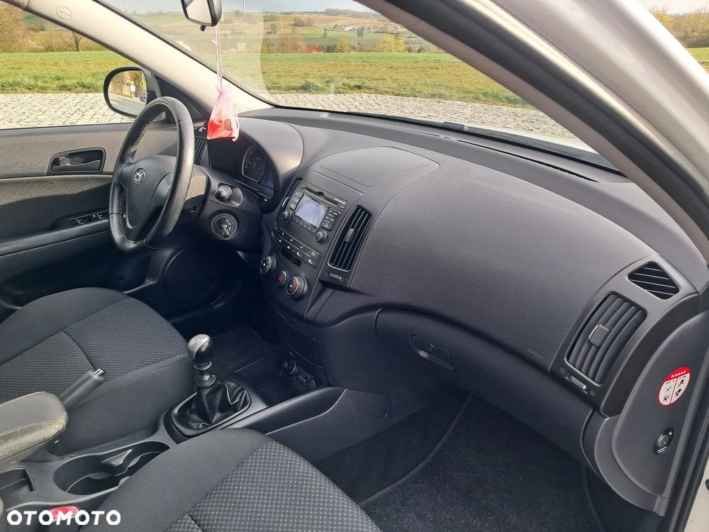 Hyundai i30 1.4 Blue Classic - 14