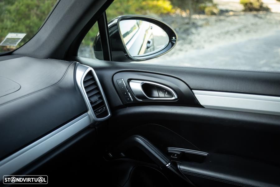 Porsche Cayenne S E-Hybrid - 51