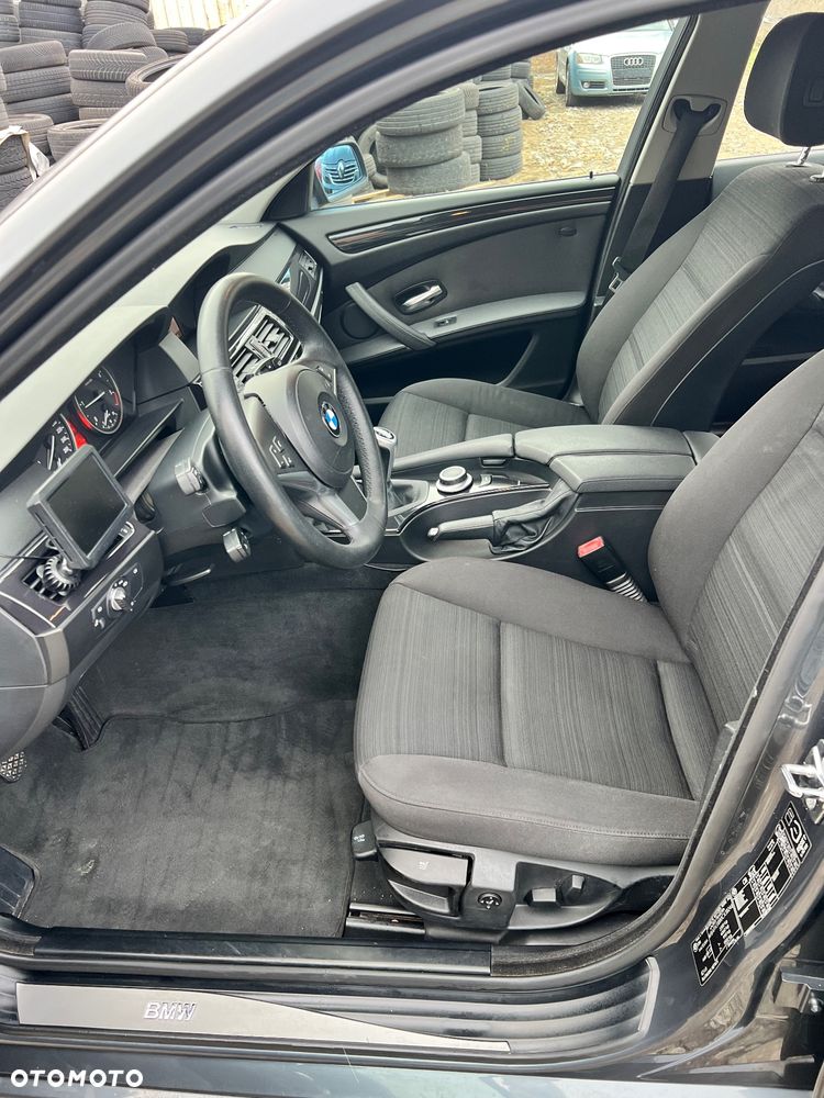 BMW Seria 5 520d - 14