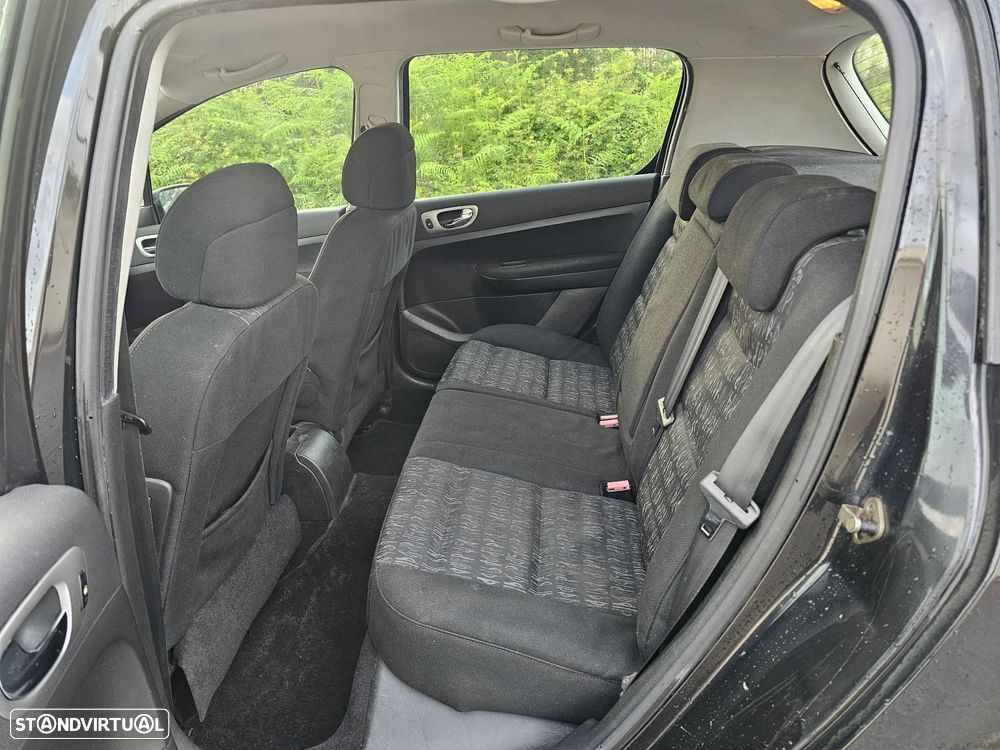 Peugeot 307 1.6 HDi Premium - 14