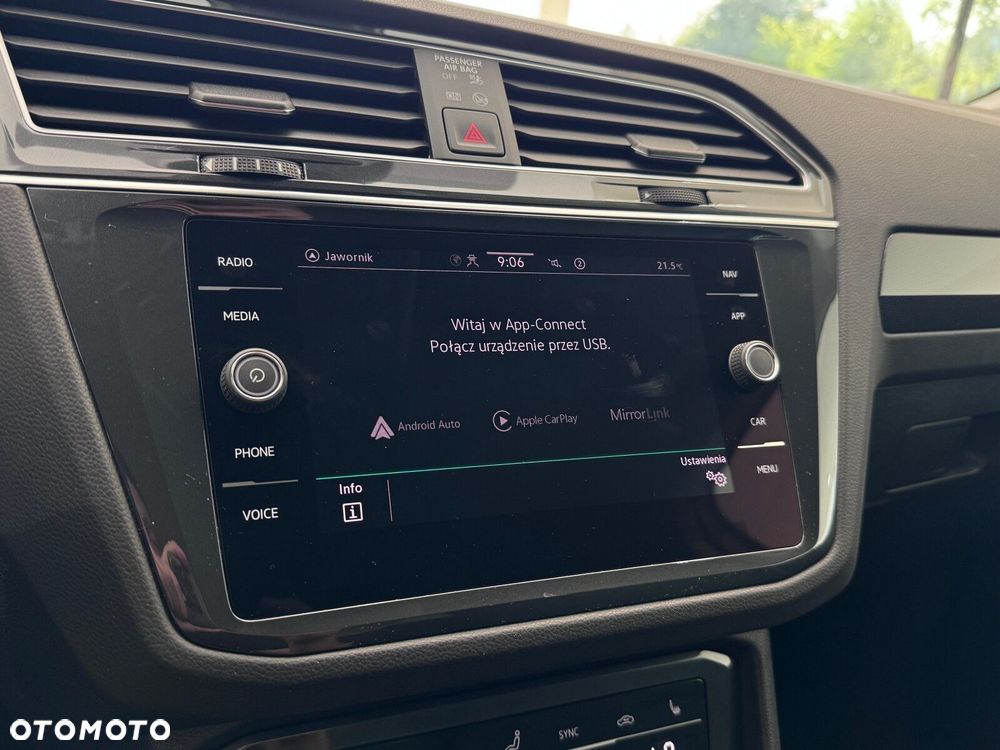Volkswagen Tiguan - 33