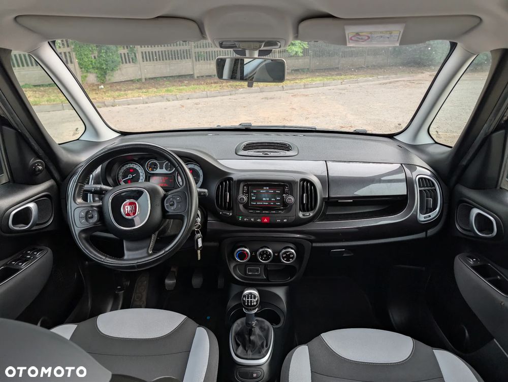 Fiat 500L 1.4 16V Urban Edition - 12