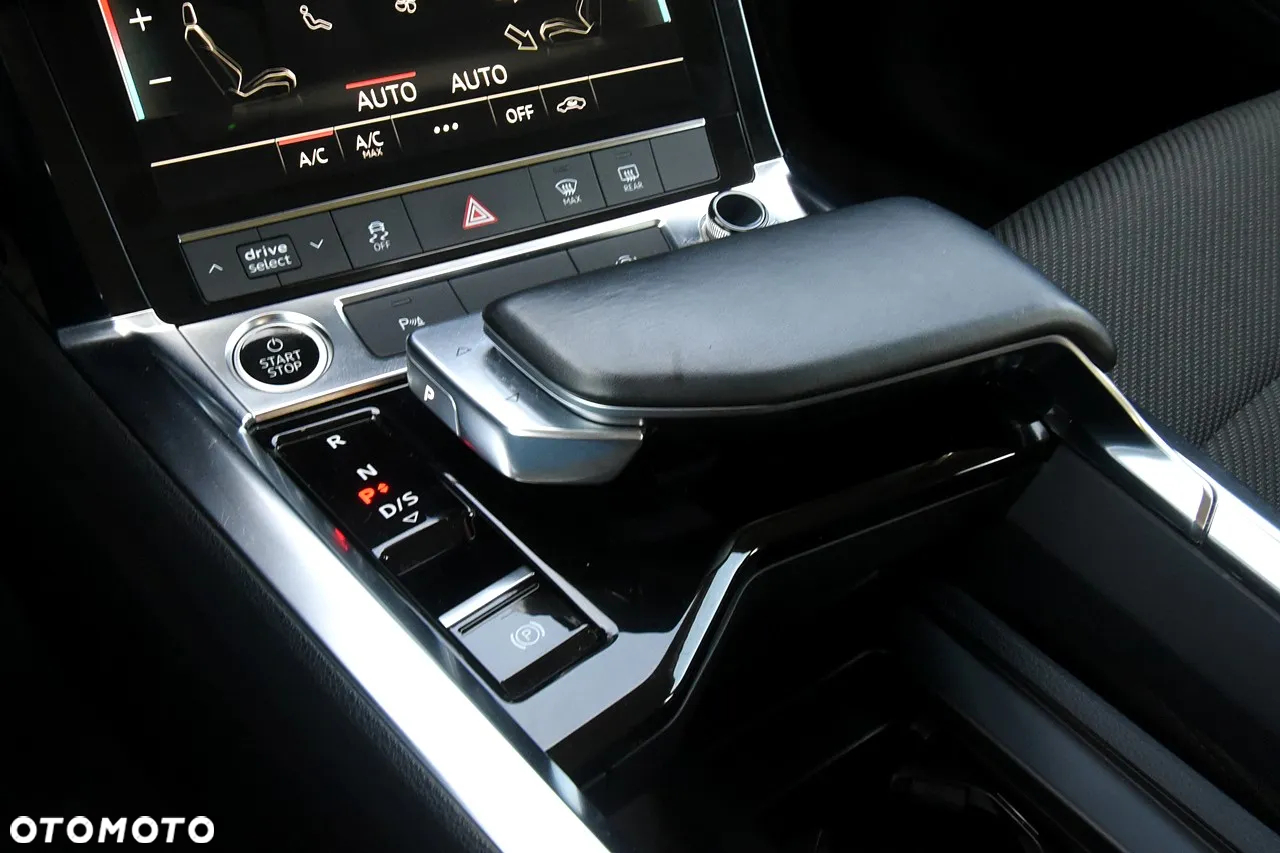 Audi e-tron 50 Quattro - 23