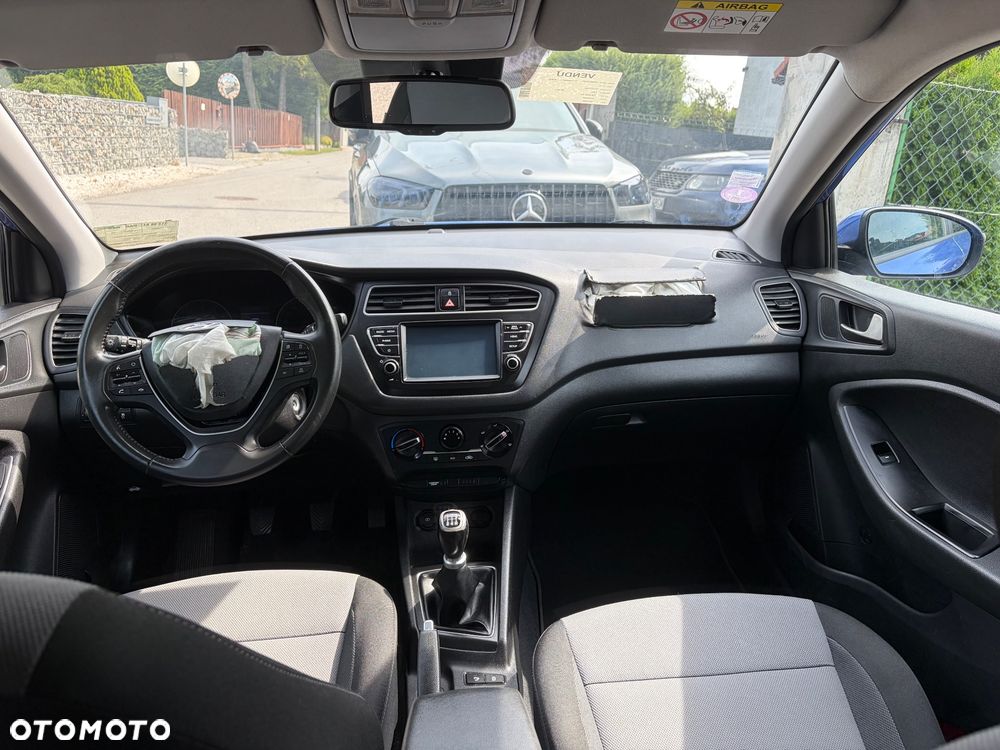 Hyundai i20 1.2 Passion Plus - 28
