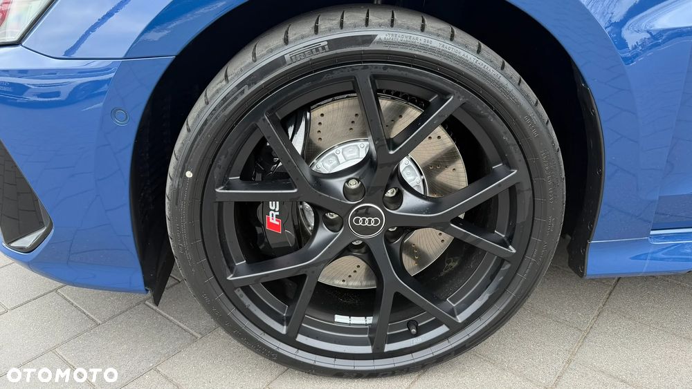 Audi RS3 Limousine - 12