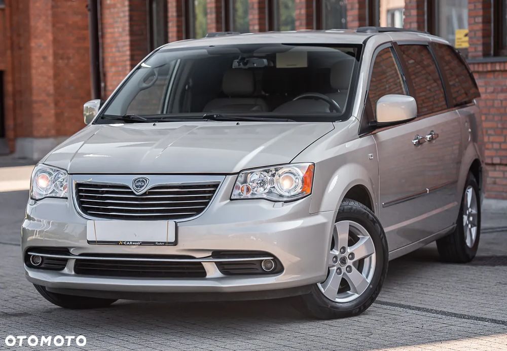 Lancia Voyager 2.8 CRD16v Platinum - 4