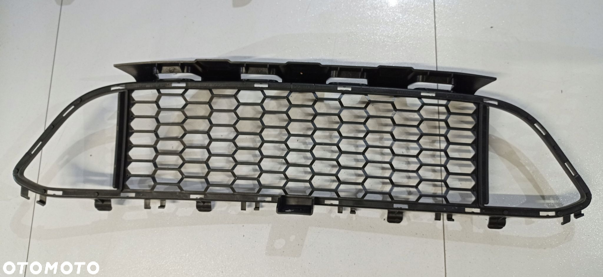 BMW F30 ATRAPA KRATKA GRILL ZDERZAK 5118054132 - 2