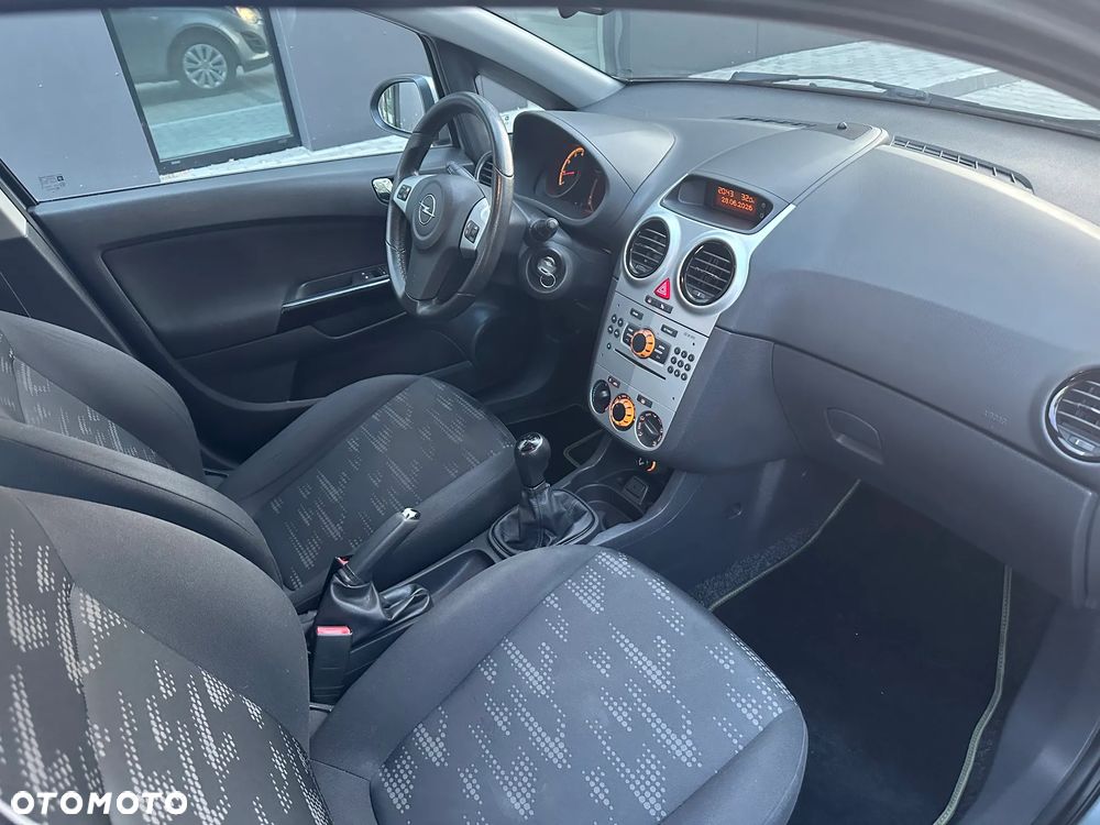 Opel Corsa - 4