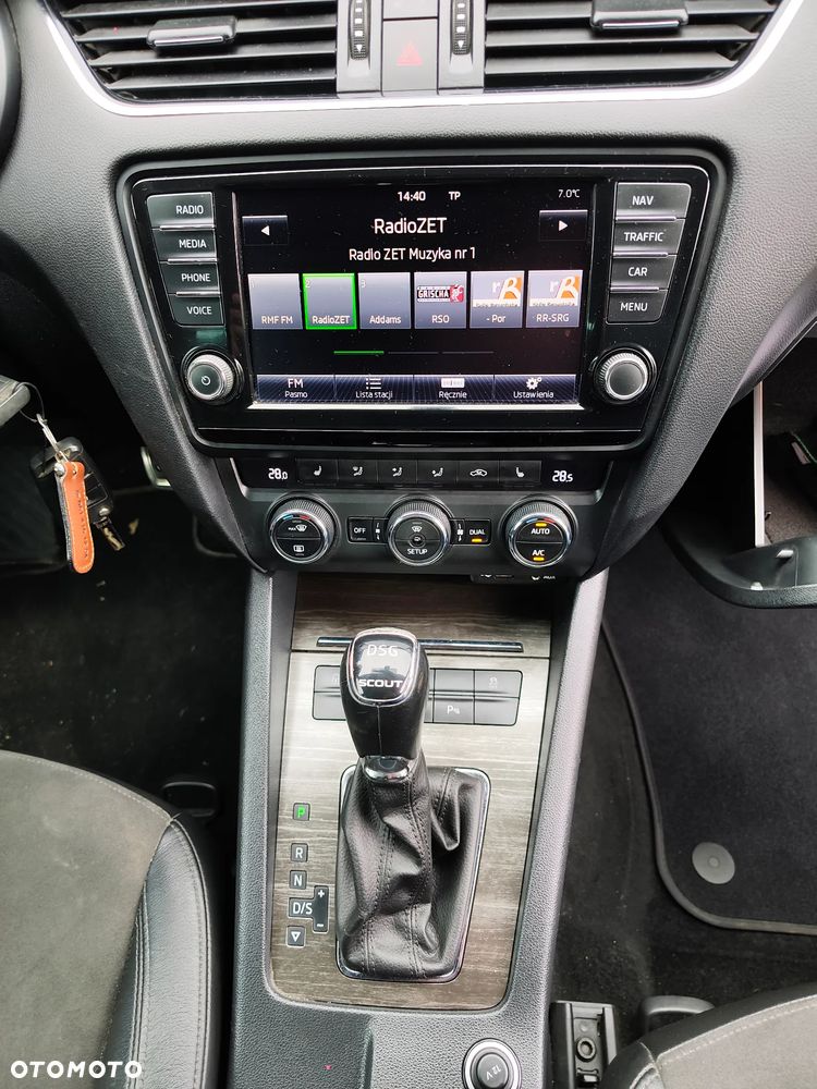Skoda Octavia 2.0 TDI 4x4 DSG Scout - 21