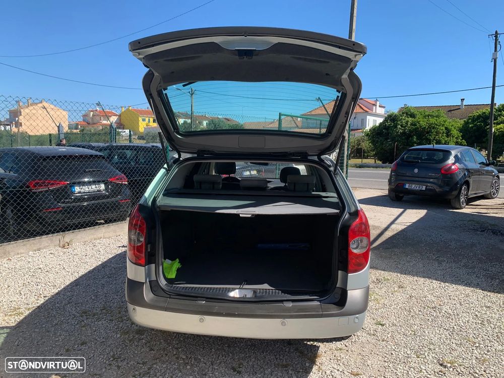 Renault Laguna Break 2.2 dCi Privilege - 8