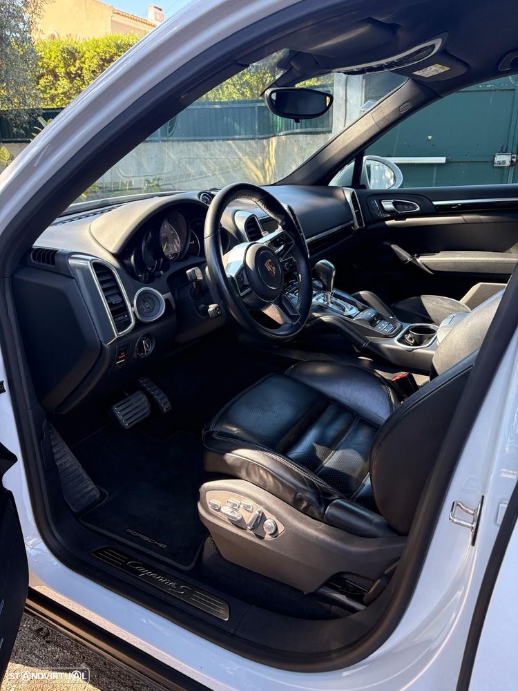Porsche Cayenne S - 10