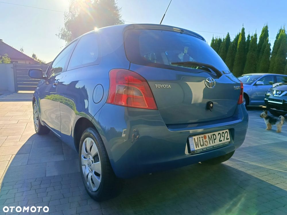 Toyota Yaris 1.3 VVT-i Cool - 15