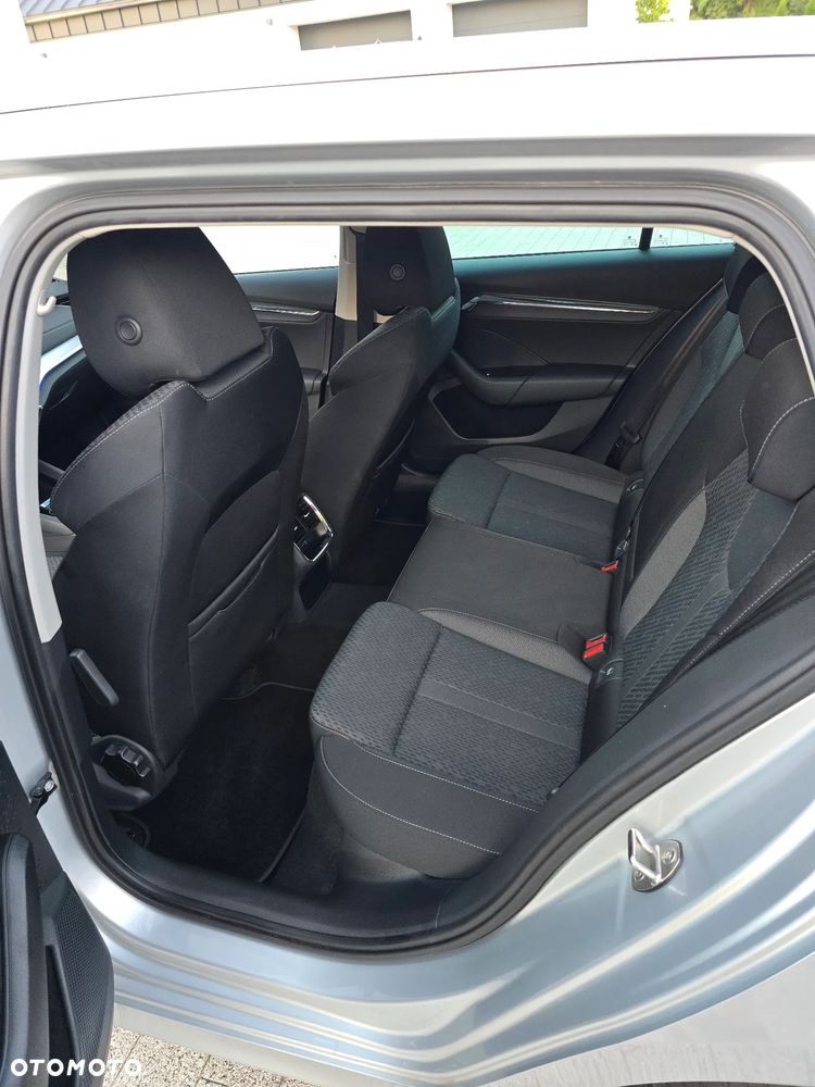 Skoda Octavia 2.0 TDI Style DSG - 17