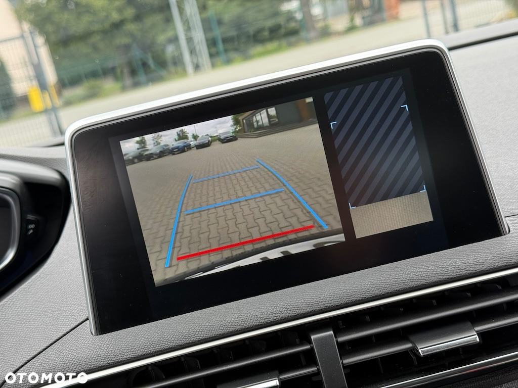 Peugeot 3008 BlueHDi 130 Stop & Start EAT8 Allure - 29