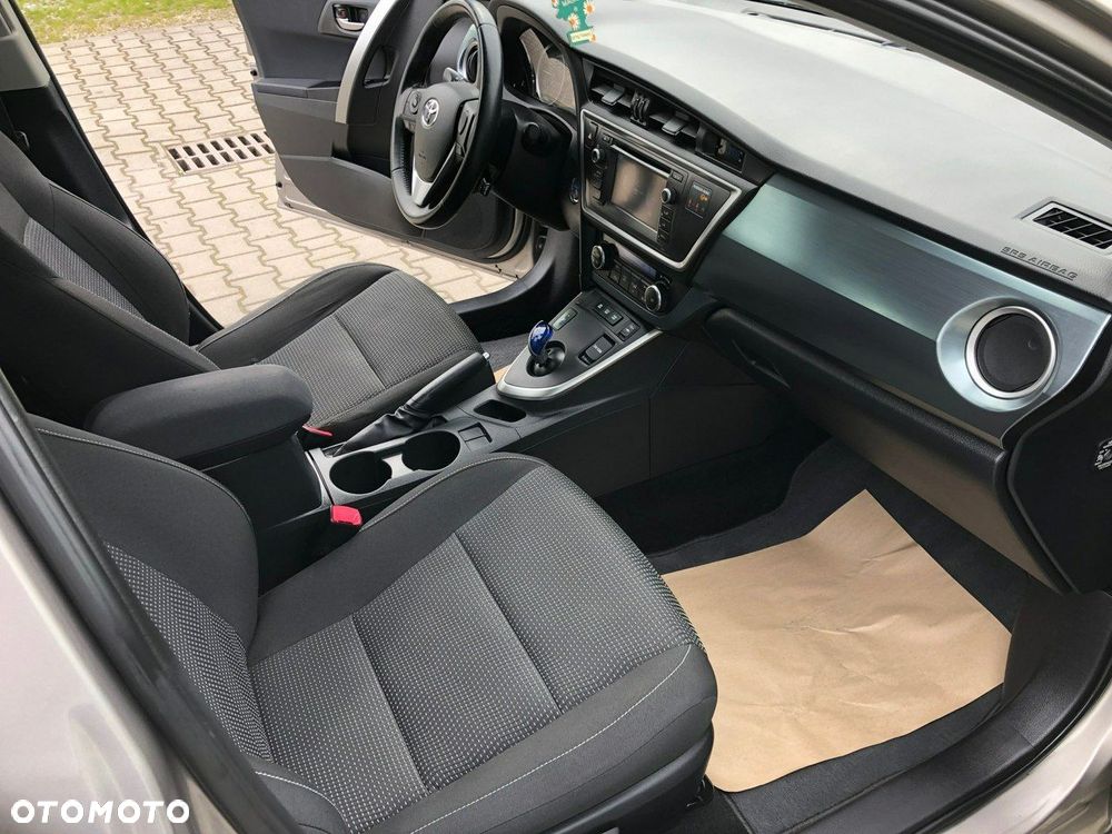Toyota Auris - 8