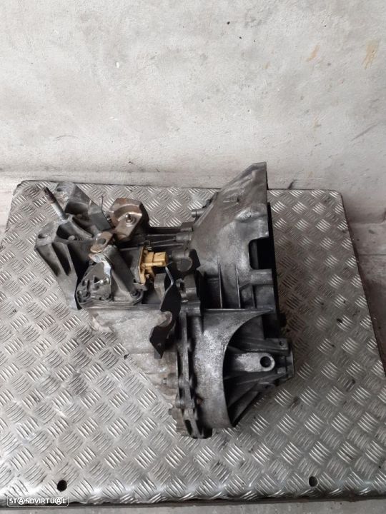 Caixa de velocidades Ford Transit 2.2Tdci Ref: 6C1R 7002 AA - 16