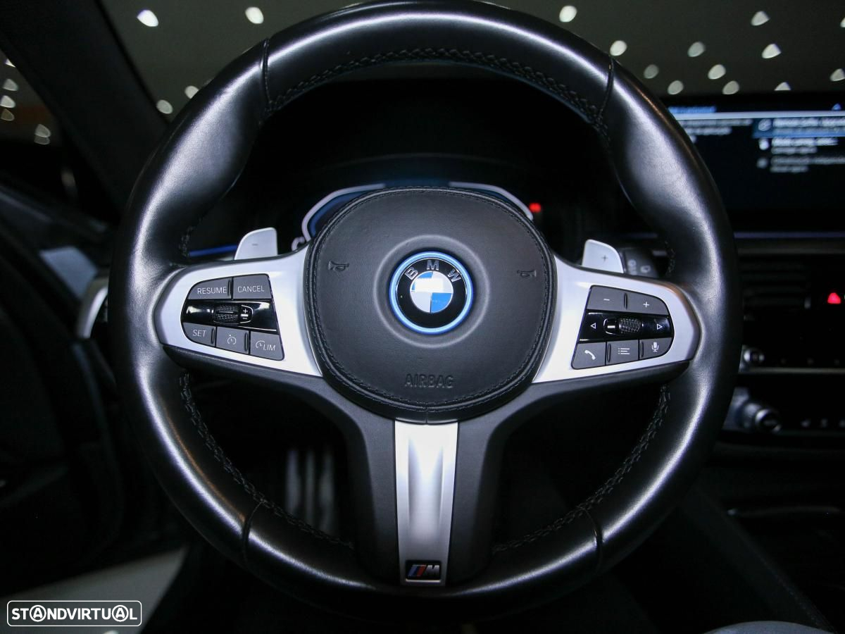 BMW 530 e Pack 50 anos M - 19