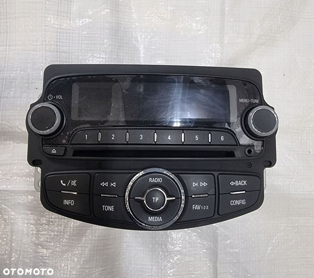 Radio z odtwarzaczem CD Opel CORSA E 39012675 - 1