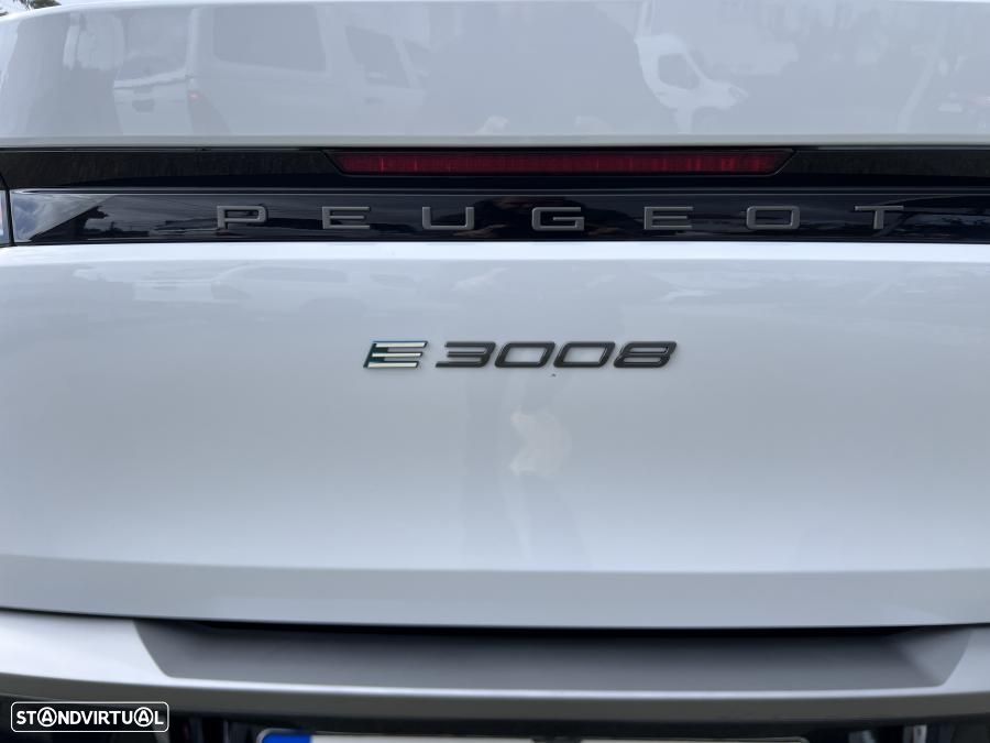 Peugeot E-3008 73 kWh GT - 6